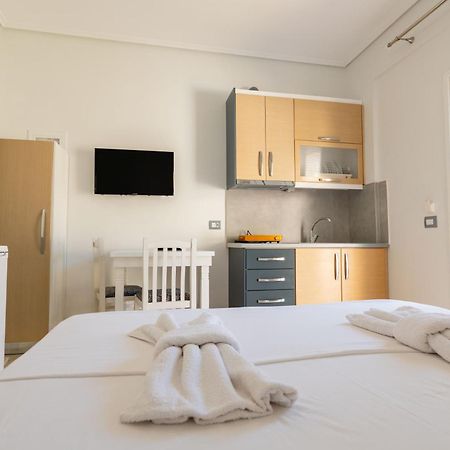 Vila Celi Sarandë Exteriör bild
