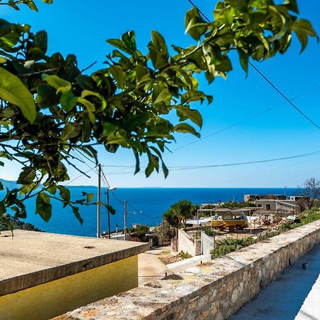 Vila Celi Sarandë Exteriör bild