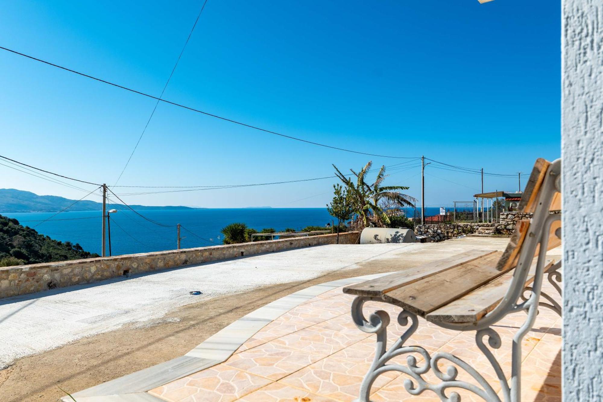 Vila Celi Sarandë Exteriör bild
