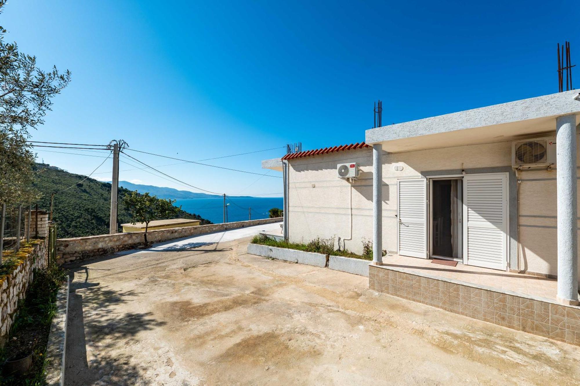 Vila Celi Sarandë Exteriör bild